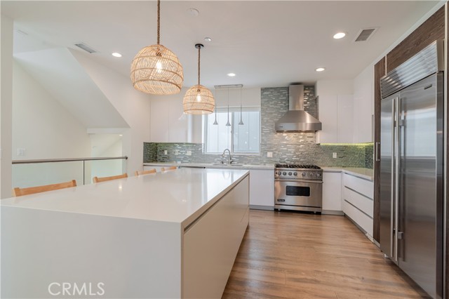 Detail Gallery Image 31 of 72 For 500 N Lucia Ave, Redondo Beach,  CA 90277 - 4 Beds | 5 Baths