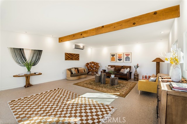 70315 Indian Trail, 29 Palms CA: https://media.crmls.org/medias/f9162829-766b-41da-a211-4209e214caf5.jpg