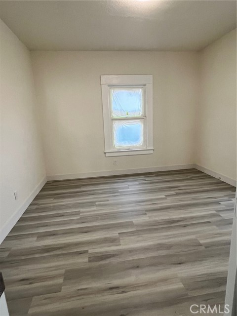 Detail Gallery Image 2 of 8 For 220 E Kingsley Ave, Pomona,  CA 91767 - 3 Beds | 1/1 Baths