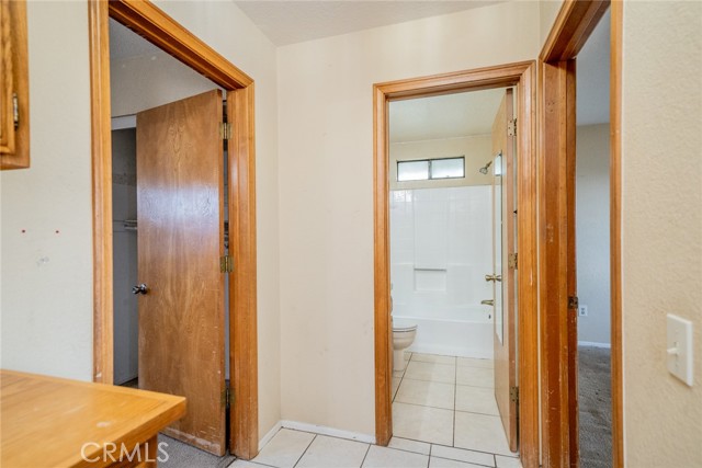 12770 5th Avenue, Victorville CA: https://media.crmls.org/medias/f9165337-5c4c-42c0-8554-5bfe0f7637ea.jpg