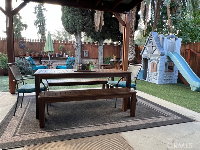 Detail Gallery Image 2 of 4 For 1608 Independence Ave, Redlands,  CA 92374 - 3 Beds | 2 Baths