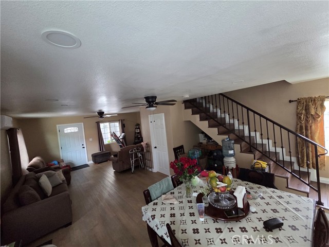 Detail Gallery Image 7 of 15 For 3616 Burton, Lynwood,  CA 90262 - 5 Beds | 4/1 Baths