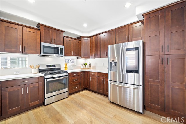 Detail Gallery Image 14 of 30 For 1974 Meyer Pl #D,  Costa Mesa,  CA 92627 - 2 Beds | 2/1 Baths