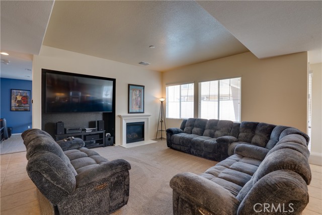 Detail Gallery Image 8 of 27 For 865 Volande Ct, Perris,  CA 92571 - 4 Beds | 3 Baths