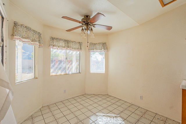 2121 Begonia Court, Hemet CA: https://media.crmls.org/medias/f9191f6f-fdb7-4f94-996c-d7ca2fdfbc88.jpg