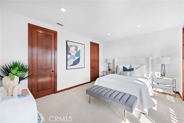 Detail Gallery Image 23 of 39 For 521 Kings Rd, Newport Beach,  CA 92663 - 4 Beds | 4 Baths