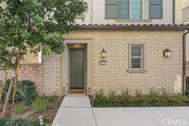 Detail Gallery Image 2 of 45 For 16164 Paddock, Chino,  CA 91708 - 3 Beds | 3/1 Baths