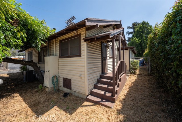 Detail Gallery Image 30 of 39 For 5065 La Roda Ave, Los Angeles,  CA 90041 - 3 Beds | 1 Baths