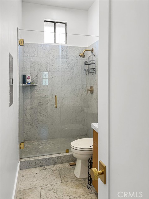 9808 Downey Avenue, Downey CA: https://media.crmls.org/medias/f91af1f1-875f-47b4-845d-86af33f9b186.jpg