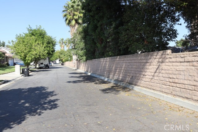 Detail Gallery Image 11 of 69 For 9103 Wystone Ave, Northridge,  CA 91324 - 4 Beds | 3 Baths