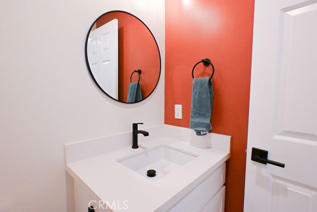 15111 Freeman Avenue, Lawndale CA: https://media.crmls.org/medias/f91b9abc-34fb-49bf-8039-1a9d8e93817c.jpg