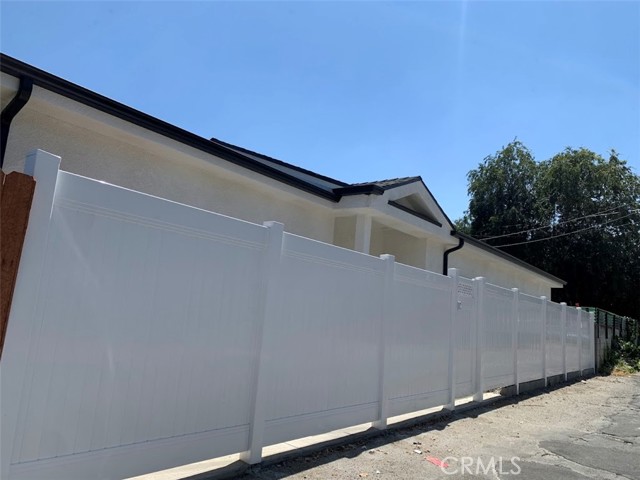 Detail Gallery Image 8 of 15 For 19509 Enadia, Reseda,  CA 91335 - 3 Beds | 2 Baths