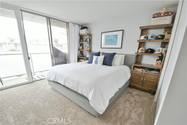 Detail Gallery Image 13 of 20 For 3957 Warner Ave, Huntington Beach,  CA 92649 - 2 Beds | 2 Baths