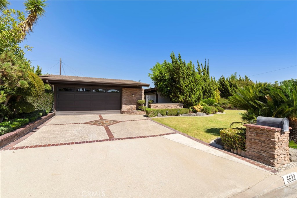5522 Lockhaven Drive