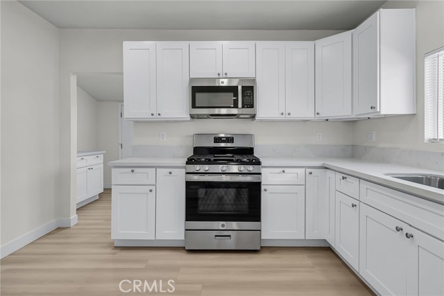 Detail Gallery Image 19 of 26 For 970 E 6th St, Pomona,  CA 91766 - 2 Beds | 2 Baths
