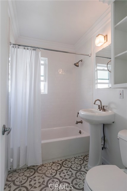 1325 Loma Drive, Hermosa Beach, California 90254, 2 Bedrooms Bedrooms, ,2 BathroomsBathrooms,Residential,Sold,Loma,SB17232773