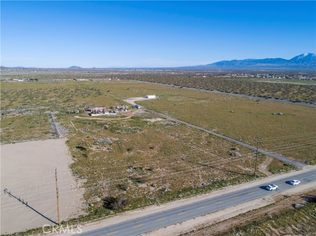 Detail Gallery Image 4 of 11 For 0 6, Sun Village,  CA 93543 - – Beds | – Baths