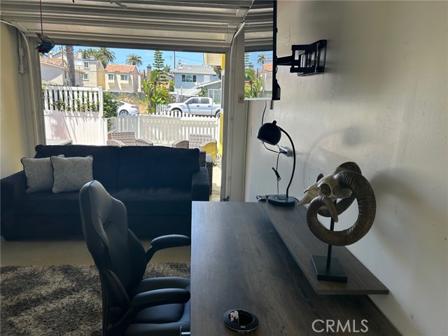 226 8th Street, Huntington Beach, California 92648, 2 Bedrooms Bedrooms, ,1 BathroomBathrooms,Residential Lease,For Rent,226 8th Street,CRLG22210379