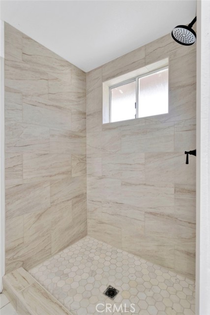 Detail Gallery Image 23 of 71 For 329 Lindero Rd, Pinon Hills,  CA 92372 - 7 Beds | 4 Baths