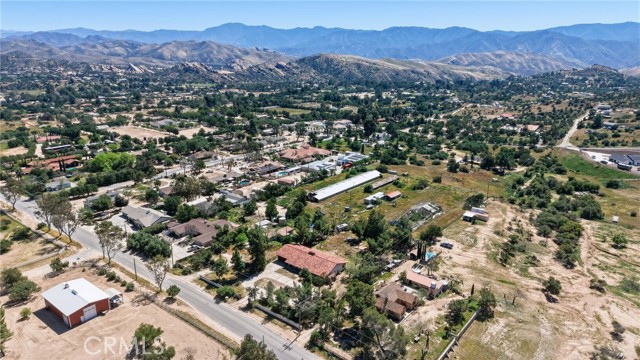 Detail Gallery Image 41 of 45 For 11560 Darling Rd, Agua Dulce,  CA 91390 - 4 Beds | 3 Baths