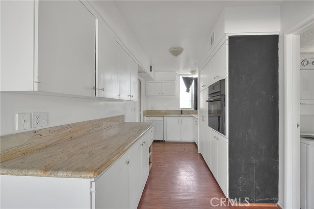 Detail Gallery Image 13 of 40 For 6979 Palm Ct, Riverside,  CA 92506 - 2 Beds | 2 Baths