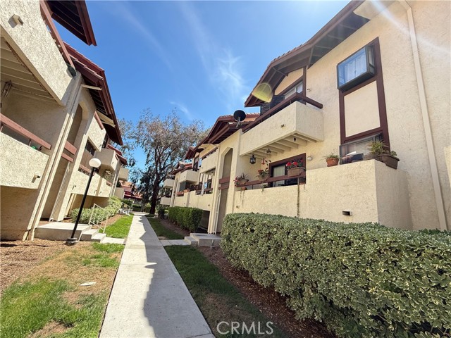 Detail Gallery Image 1 of 12 For 18122 Sundowner Way #1108,  Canyon Country,  CA 91387 - 2 Beds | 2 Baths