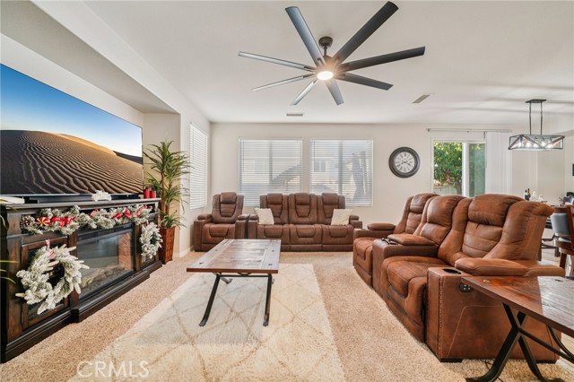 Detail Gallery Image 6 of 24 For 1379 Grapeseed, Beaumont,  CA 92223 - 3 Beds | 2/1 Baths