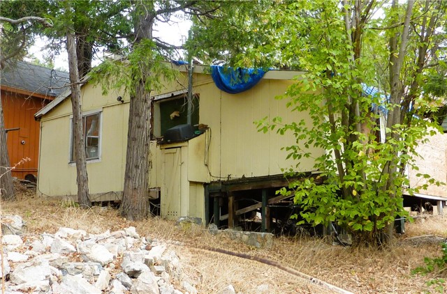 21667 Crest Forest Drive, Cedarpines Park, CA 92322