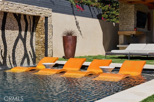 Detail Gallery Image 42 of 61 For 1112 Park St, Huntington Beach,  CA 92648 - 6 Beds | 6/2 Baths