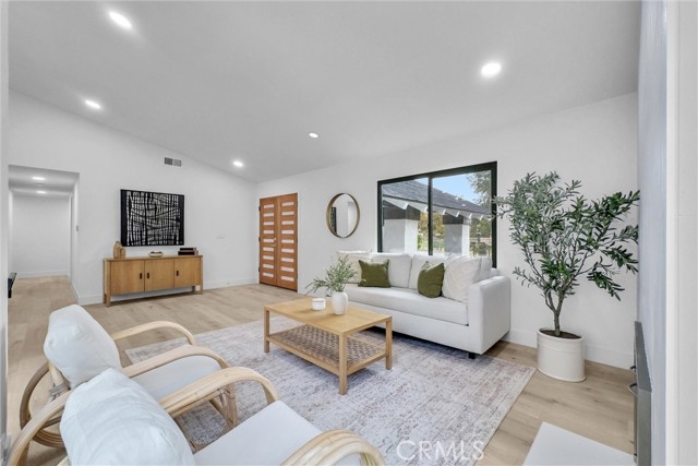Image 14 of 47 For 4545 Avenida Rio Del Oro