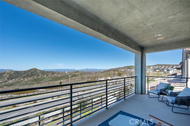 Detail Gallery Image 27 of 63 For 18262 Astro Ct, Saugus,  CA 91350 - 4 Beds | 3 Baths