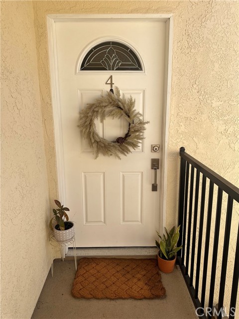 Detail Gallery Image 3 of 20 For 1045 E 3rd #4,  Long Beach,  CA 90802 - 2 Beds | 2 Baths