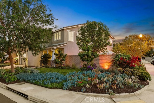 24229 La Montura Drive, Valencia CA: https://media.crmls.org/medias/f9234b16-7b21-474a-8f35-39ef30b6e237.jpg