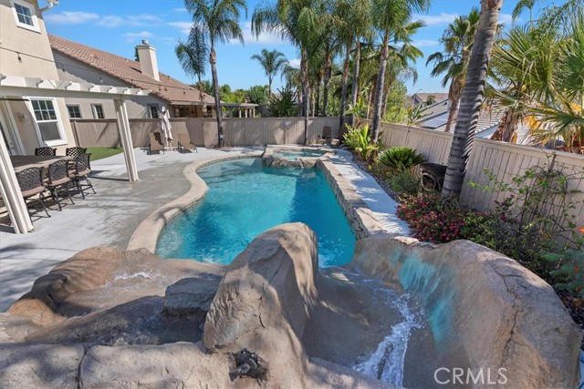 8214 Lavender Lane, Riverside CA: https://media.crmls.org/medias/f9237cf0-f849-4204-9e92-4f1b97dae27b.jpg
