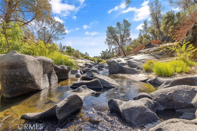 Detail Gallery Image 2 of 73 For 31658 Road 400, Coarsegold,  CA 93614 - 4 Beds | 4 Baths