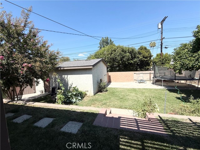 Detail Gallery Image 34 of 39 For 23233 Vanowen St, West Hills,  CA 91307 - 3 Beds | 2 Baths