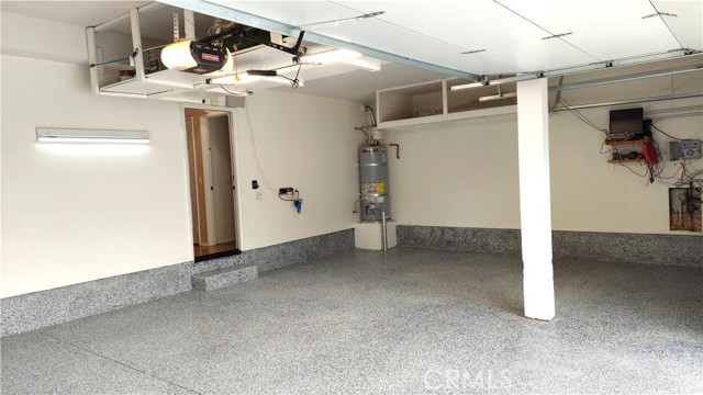 21107 Oakleaf Canyon Drive, Newhall CA: https://media.crmls.org/medias/f924518e-1f7c-46be-9ec6-85942a2ebda3.jpg