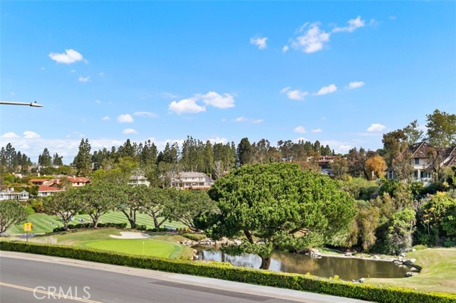 Detail Gallery Image 6 of 28 For 10 Rue Grand Vallee, Newport Beach,  CA 92660 - 2 Beds | 2 Baths