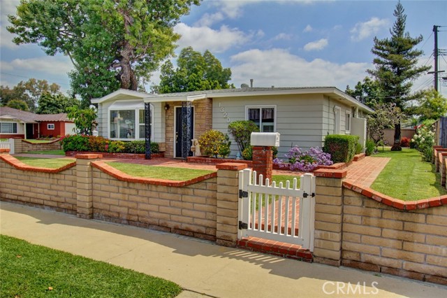 Detail Gallery Image 3 of 29 For 13202 Caulfield Ave, Norwalk,  CA 90650 - 3 Beds | 1/1 Baths
