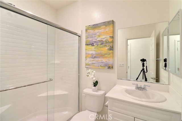 Detail Gallery Image 17 of 33 For 2076 E Sentinel Privado, Ontario,  CA 91764 - 4 Beds | 3 Baths