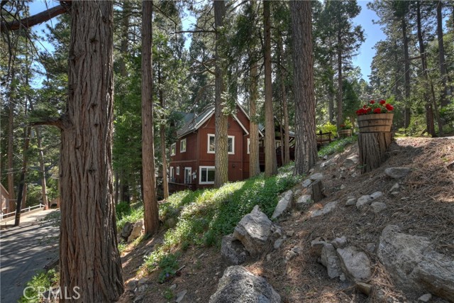 Detail Gallery Image 27 of 34 For 405 Terrace Rd, Lake Arrowhead,  CA 92352 - 2 Beds | 2 Baths