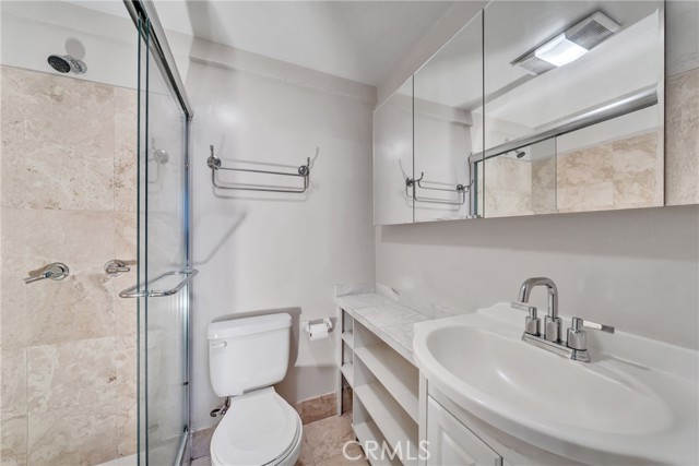 Detail Gallery Image 13 of 22 For 269 Ohio St #2,  Pasadena,  CA 91106 - 13 Beds | 8 Baths