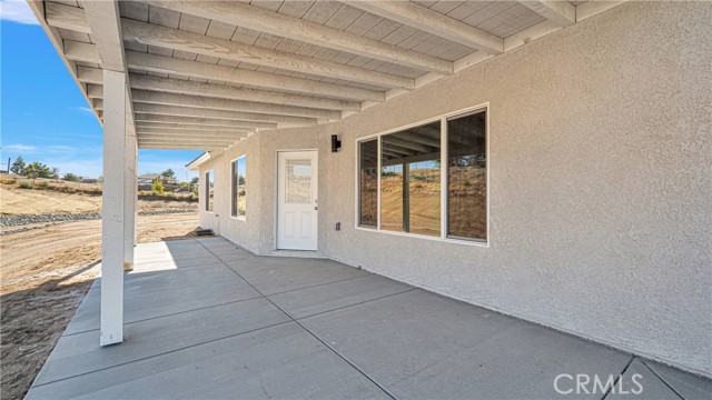 7939 Lassen Avenue, Hesperia CA: https://media.crmls.org/medias/f92a8180-b7bc-4b38-9f5d-b14cf3f70a81.jpg