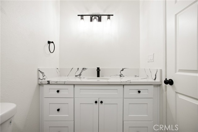 Detail Gallery Image 10 of 25 For 8744 Burnet Ave #14,  North Hills,  CA 91343 - 2 Beds | 2/1 Baths