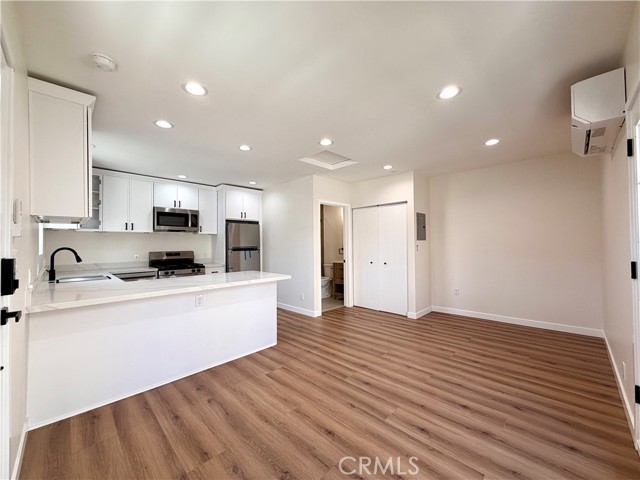 Detail Gallery Image 2 of 6 For 3546 Corinth Ave, Los Angeles,  CA 90066 - 0 Beds | 1 Baths