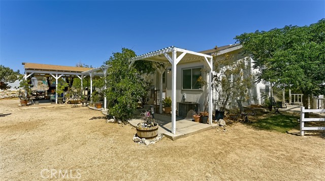 Detail Gallery Image 24 of 31 For 1895 Barkley Ranch Rd, Pinon Hills,  CA 92372 - 3 Beds | 2 Baths