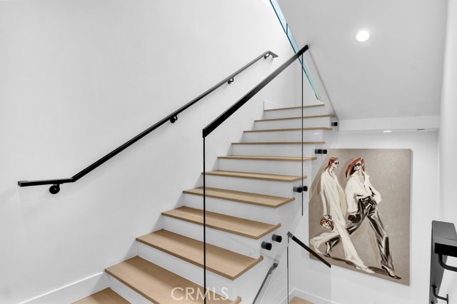 14899 Round Valley, Sherman Oaks CA: https://media.crmls.org/medias/f92b1cf8-bc07-4291-be3c-a0c79b717edf.jpg