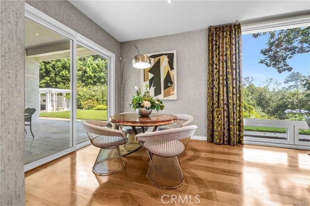 Detail Gallery Image 7 of 43 For 935 Hillcrest, Pasadena,  CA 91106 - 6 Beds | 7/1 Baths