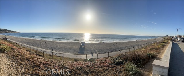 Detail Gallery Image 14 of 16 For 388 Paseo De Gracia, Redondo Beach,  CA 90277 - 3 Beds | 2 Baths