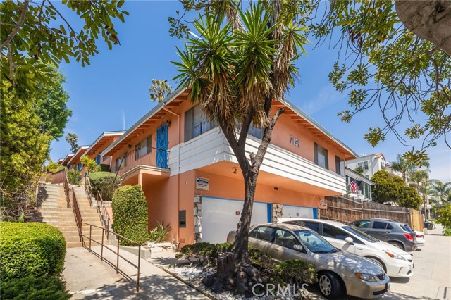Detail Gallery Image 2 of 17 For 7137 Ramsgate Ave #3,  Los Angeles,  CA 90045 - 2 Beds | 1/1 Baths